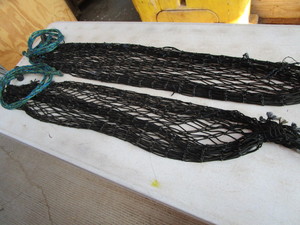 lot 151 image: Hay Chix Feed Nets
