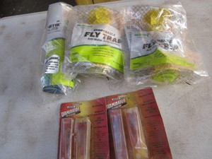 lot 192 image: Fly Trap & Attractment