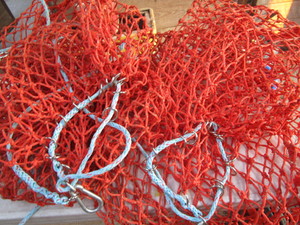 lot 201 image: Hay Bags - Medium Sq Bales