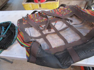 lot 204 image: Hay Chix & Classic Equine Feed Bags
