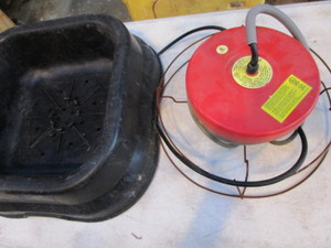 lot 208 image: Tank Heater, Block Holder