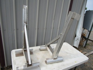 lot 116 image: Aluminum Ladder Jacks