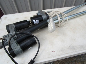 lot 117 image: Linear Actuators
