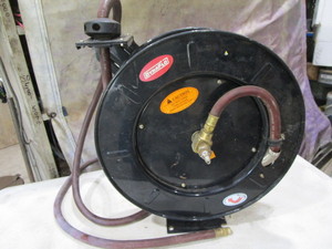 lot 133 image: Dyna Flo Air Hose Reel