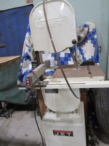 lot 252 image: JET Bandsaw