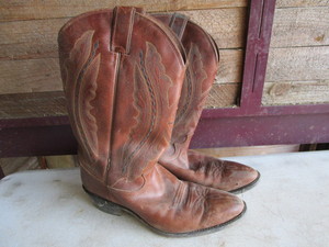 lot 218 image: Justin Boots, Mens