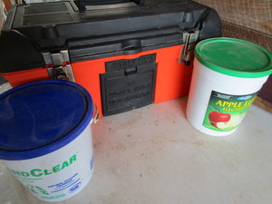 lot 237 image: Stanley Toolbox, Electrolyte, Sand Clear