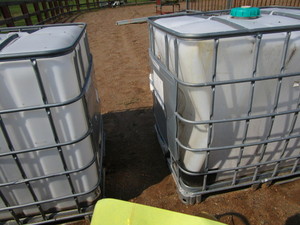 lot 32 image: IBC Totes