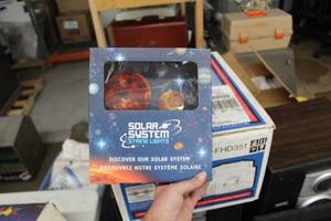 lot 760 image: Solar System LED Illuminated Acrylic Light String