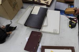 lot 765 image: GAF Viewmaster Album Book with Over 25 Discs  2 Bonded Leather Albums