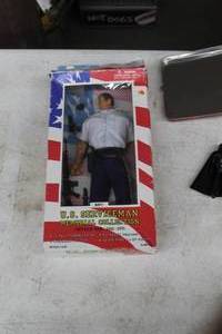 lot 809 image: Navy U.S. Serviceman Memorial Collection Vietnam War Figurine (in original packaging)