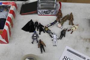 lot 811 image: Lot of (Approximately 13) Star Wars Action Figures  - Star Wars Lunchbox