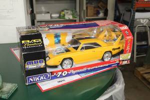 lot 813 image: Nikko 1970 Plymouth Superbird RC Car (in original box, unopened)