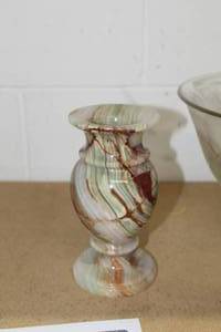 lot 878 image: Marble Vase