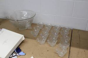 lot 860 image: Glass Punch Bowl Set  with Punch Bowl, Glasses