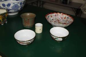 lot 851 image: Lot of (5) Bowls and Vases