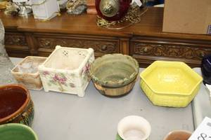 lot 870 image: Lot of (4) Decorative PlantersVases