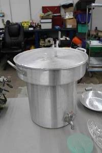 lot 857 image: North American Outdoors Boiler Serving Pot