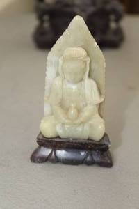 lot 919 image: Soap Stone Table Figurine   with Praying Woman