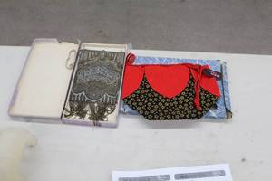 lot 970 image: Lot of (2) Purses