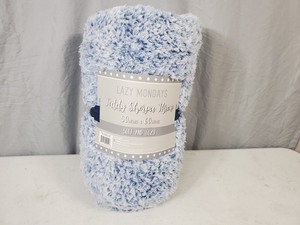 lot 20 image: New Lazy Mondays Teddy Sherpa Throw