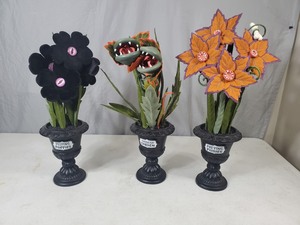 lot 36 image: 3 New Cute Spooky Decorations