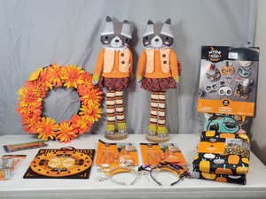 lot 53 image: New Halloween Items