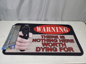 lot 78 image: New Gun Rug
