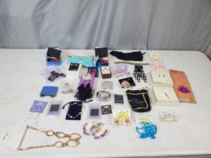 lot 100 image: Assorted Jewelry and More