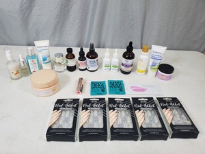 lot 105 image: Personal Beauty Products