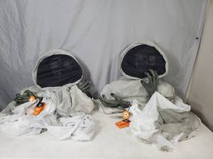 lot 121 image: 2 New Sound Activated Spooky Eye Ghouls