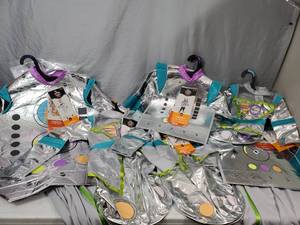 lot 138 image: 8 New Kids Robot Costumes