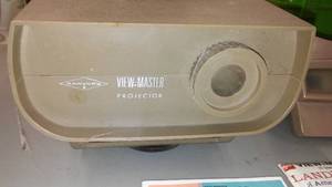 lot 40 image: View Master - Rare Projector.