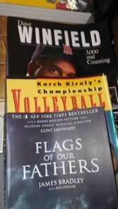 lot 44 image: Books autobiographies, Grisham, Flags of our Fathers - Great collection.