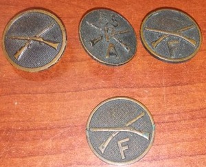 lot 50 image: WWI Screw on award pins & flat one.