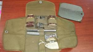 lot 98 image: WWI Military shaving kit 6EM & mirror.