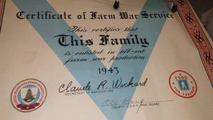 lot 102 image: Certificate of Farm War Service 1943 USDA