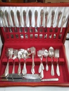 lot 174 image: Silver plated Flatware in wood case.