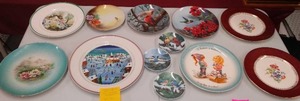 lot 248 image: Collector Plates Homer Laughlin, Brussels & more.