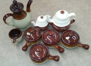 lot 591 image: French Onion Soup Bowls (Hoan) & more.