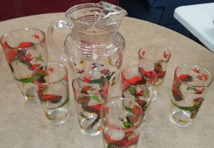 lot 593 image: Vintage Pheasant Pitcher and 7 glasses