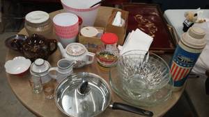 lot 599 image: Misc. Kitchen