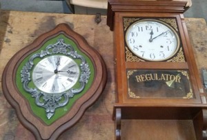 lot 611 image: 2 clocks - Seth Thomas & Regulator.