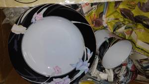 lot 616 image: Mikasa China Set  Awesome
