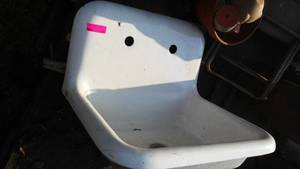 lot 234 image: Enamelware cast sink.