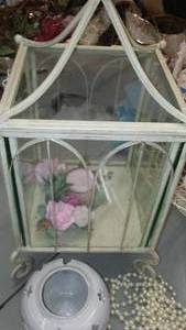 lot 299 image: More Metal Decor & more.