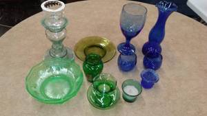 lot 584 image: Blue and Green glass