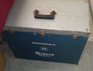 lot 631 image: Quasar Motorola Wood Case,