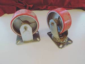 Pair of Heavy-duty Casters