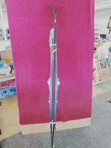 Pair of Horizon 2  Skis